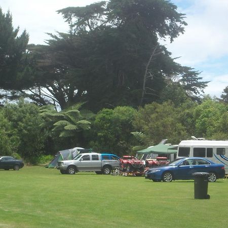 Karamea Holiday Park Экстерьер фото